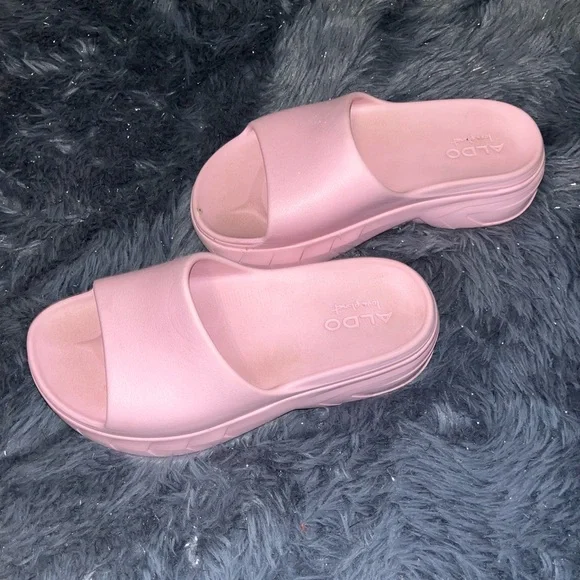 Aldo Women's Blush Slide Sandals - Picture 3 of 5